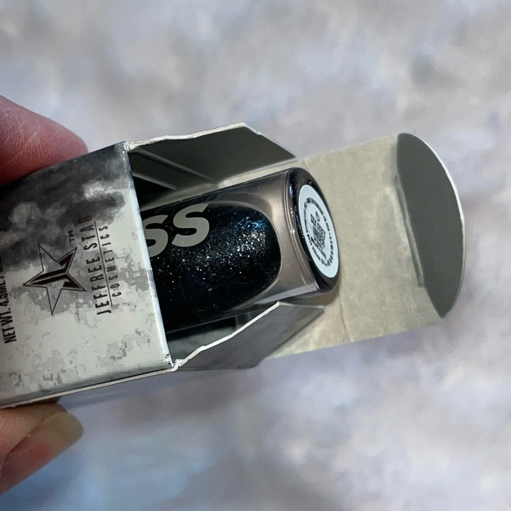 Jeffree Star The Gloss - SIX FEET UNDER Shimmering Silver - Picture 7 of 11